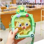 Sticla cu pai pentru copii, Embo, model ursulet, gradata, stickere aplicate, curea reglabila, din plastic rezistent la cadere, 1l, Verde, 20 x 13 cm - imagine 2