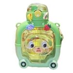 Sticla cu pai pentru copii, Embo, model ursulet, gradata, stickere aplicate, curea reglabila, din plastic rezistent la cadere, 1l, Verde, 20 x 13 cm