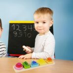 Jucarie Montessori din Lemn, Embo, Tip Puzzle, cu 5 Forme Asimetrice, 15 Piese, Educativa, Interactiva, Creativa, Model Forme Geometrice, Materiale Non Toxice, +2 Ani, 29x6.5 cm, Multicolor - imagine 13