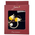 Brosa Vintage, Jolie, Material Metal, Ambalaj Carton, Dimensiune Brosa Aproximativ 4-6 cm, Model Flori Galbene - imagine 3